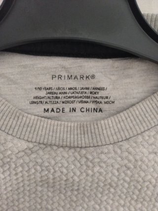 Sudadera gris niño