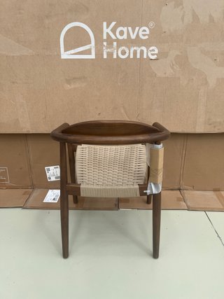 Sedia Nina Kave Home legno massello acacia