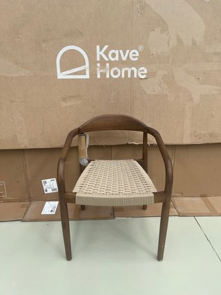 Sedia Nina Kave Home legno massello acacia