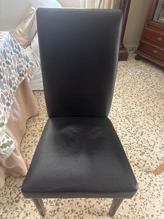 Mesa y 4 Sillas Comedor