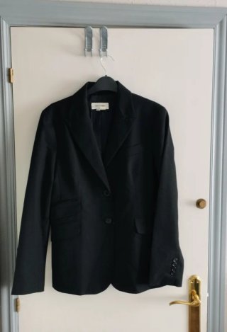 Traje de chaqueta pantalón negro