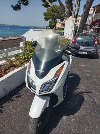 Honda Forza 300 Maxi Scooter Automática