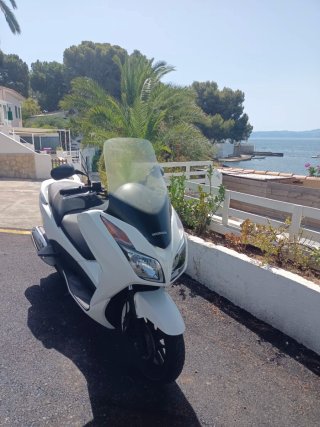 Honda Forza 300 Maxi Scooter Automática