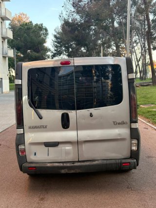 Renault Trafic 2004 modelo largo 9 plazas