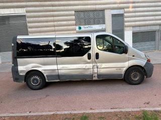 Renault Trafic 2004 modelo largo 9 plazas