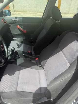 Volkswagen Golf 2001