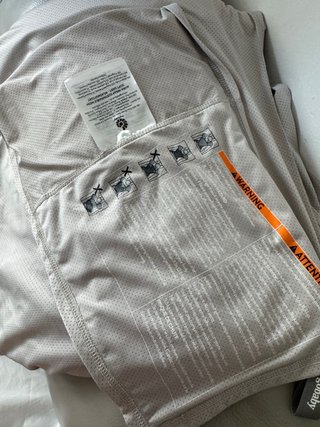 Fular Ergobaby Aura Mesh Gris - Como nuevo