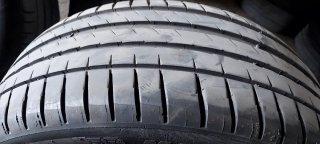 225/45 R19 96W