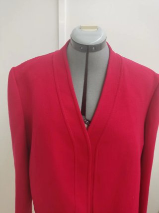 Chaqueta Roja Elegante