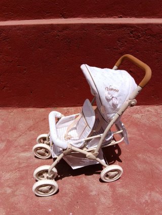 Carro de muñecas para dos