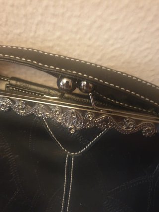 Bolso Negro Estilo Vintage.Hombro.y mano.