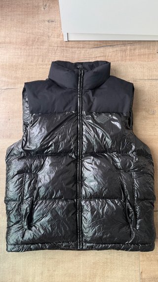 Chaleco Replay Negro Brillante