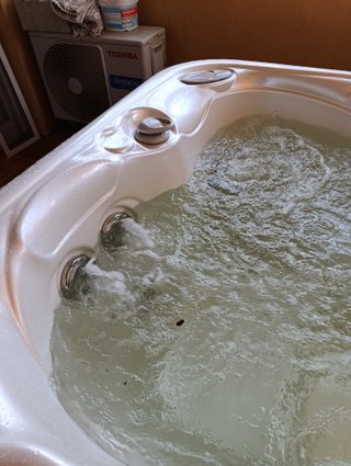 Jacuzzi HotSpring + Bomba - Excelente Estado