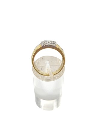 048-01-00217 Anillo Oro 18K con Diamantes