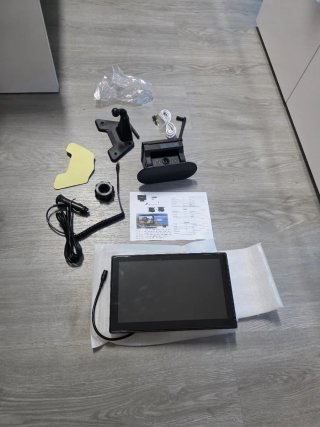 Pantalla y Cámara Trasera para Coche