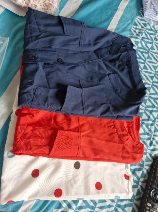 Lote blusas mujer talla XL y falda