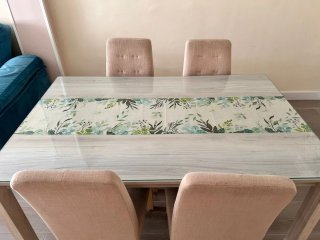 Mesa de comedor cristal y sillas comedor
