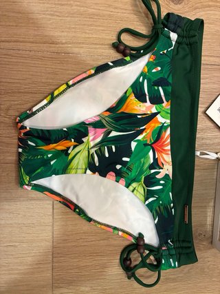 Braguita bikini Ysabel Mora estampado tropical Tal