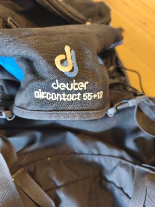 Mochila Deuter Aircontact 55+10.