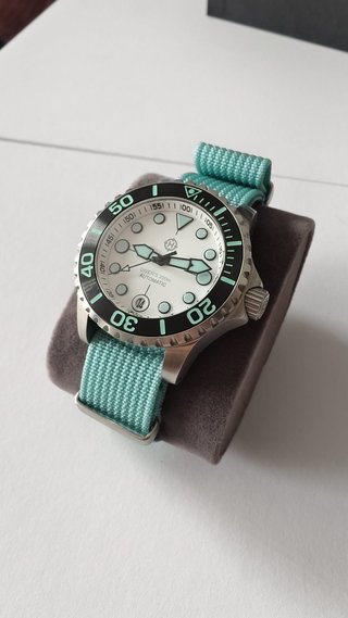Reloj Helm Komodo 300m