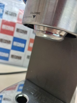 Cafetera Espresso De'Longhi Dedica EC685.BK