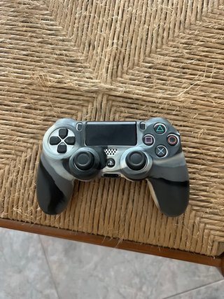 PS4 Pro 1TB + Controller + Giochi