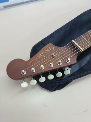 Guitarra acústica mini 24.1” funda Fender Sonoran Mini