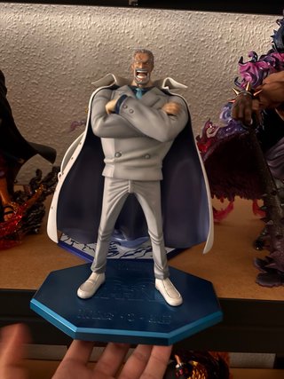 Figura Garp Megahouse POP One Piece