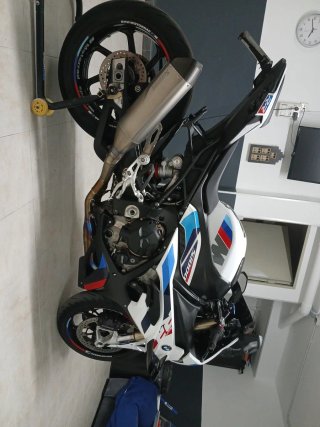 BMW S1000RR PACK M