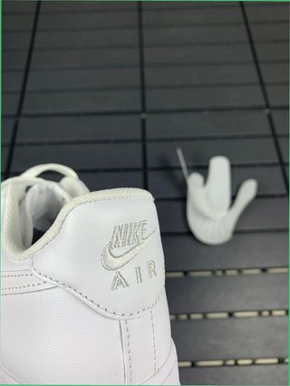 Nike Air Force 1 Talla 44 Blancas
