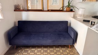 Sofá de terciopelo azul Maisons du Monde