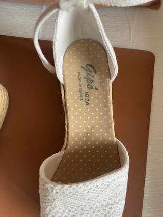 Sandalias cuña esparto blancas