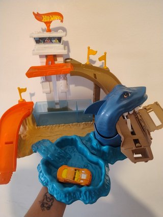 Pista Hot Wheels Tiburón Ataque