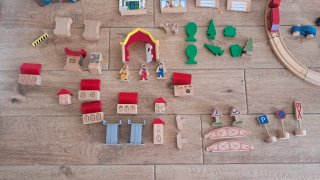 Vías de tren de madera y accesorios