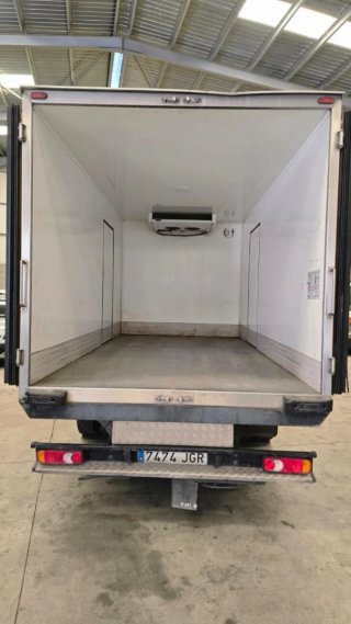 Nissan NT500 2015