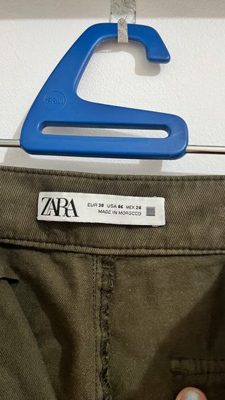 Pantalones Zara