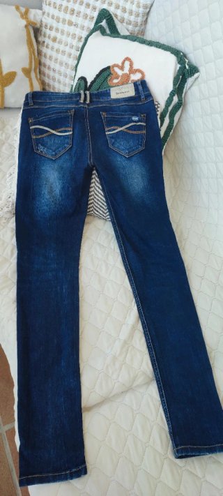 Vaqueros Stradivarius con parches