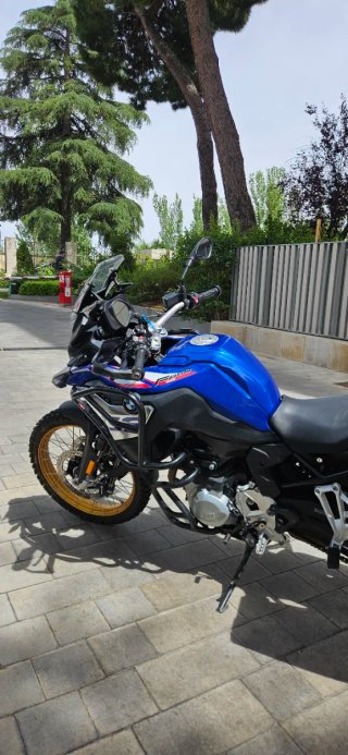 BMW F850GS 33000 kms.