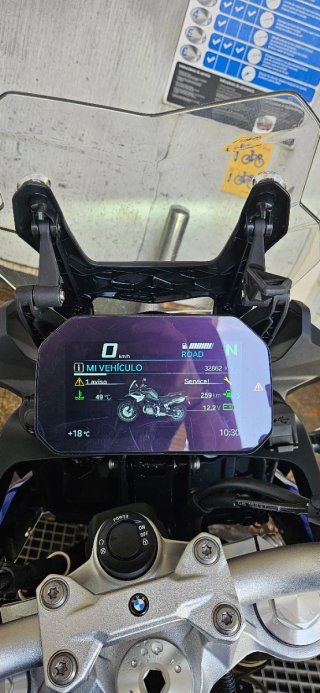 BMW F850GS 33000 kms.
