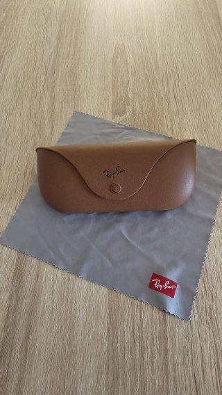 Estuche y paño Ray-Ban