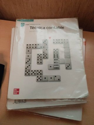 Libros de texto de 1 de FP Luis Braille 15cada uno