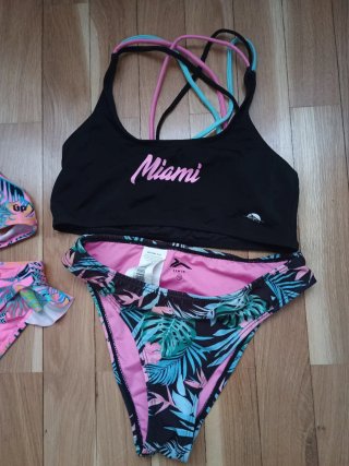 2 Bikinis Talla 12 Estampado Tropical