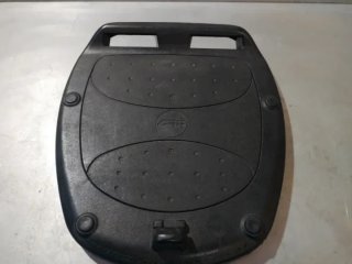 Parrilla Givi Z113C2 Monolock Universal