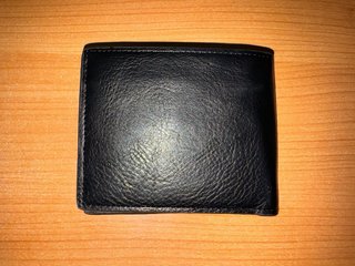 Cartera de hombre negra con monedero