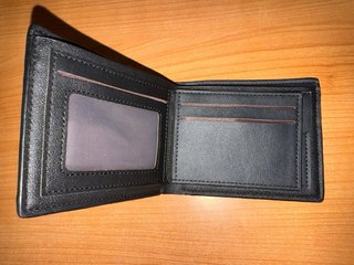 Cartera de hombre negra con monedero