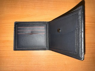 Cartera de hombre negra con monedero