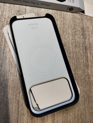 Apple Funda Beats con MagSafe y Control de Cámara para el iPhone 17 Pro Max Azul cobalto