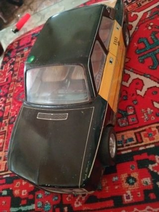 Coche ROMAN
