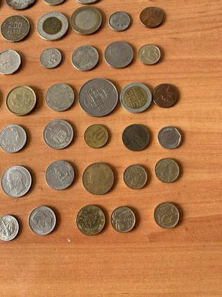 Lote de 208 monedas de Europa y América