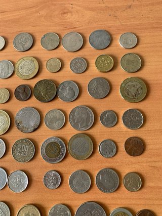 Lote de 208 monedas de Europa y América